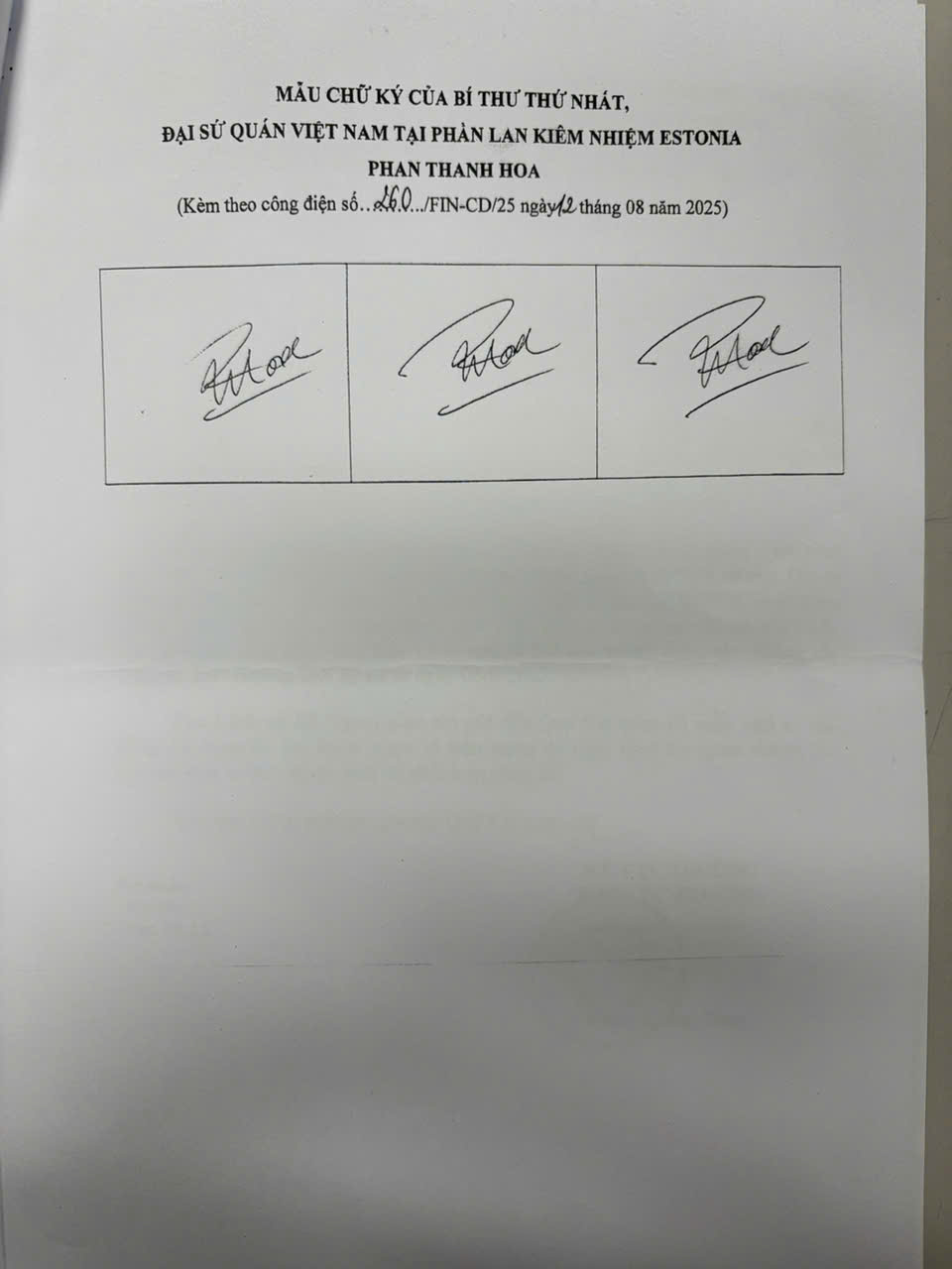 Thông báo chữ ký lãnh sự của đồng chí Phan Thanh Hoa, Bí thư thứ Nhất, Đại sứ quán Việt Nam tại Phần Lan